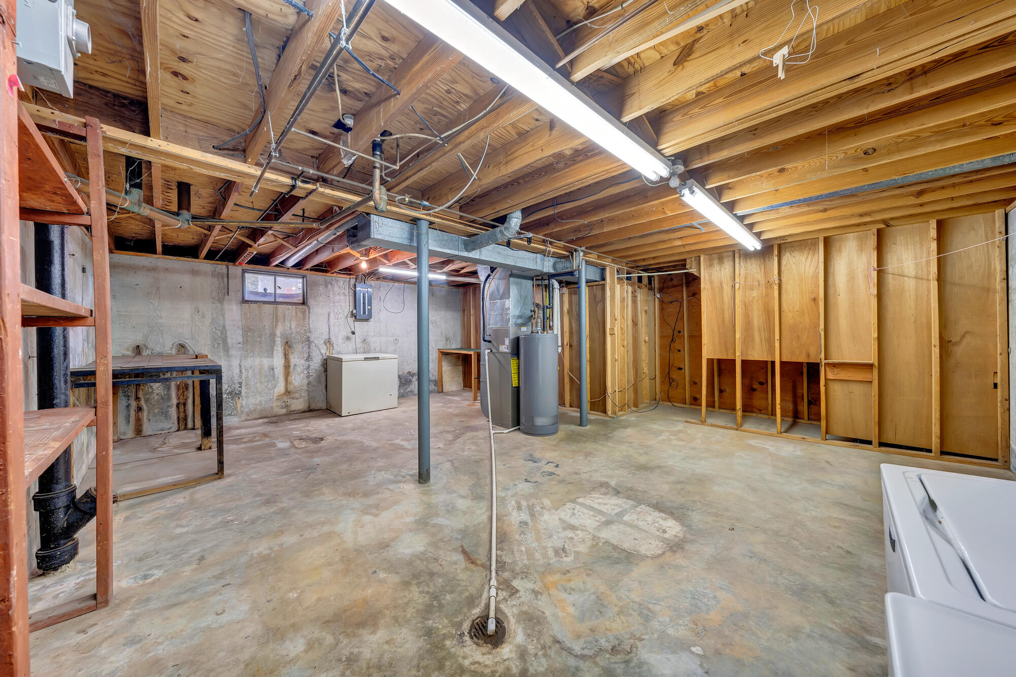 5601 Daytona Road Roanoke, VA 24019 - Photo 28 of 34 MIB05072