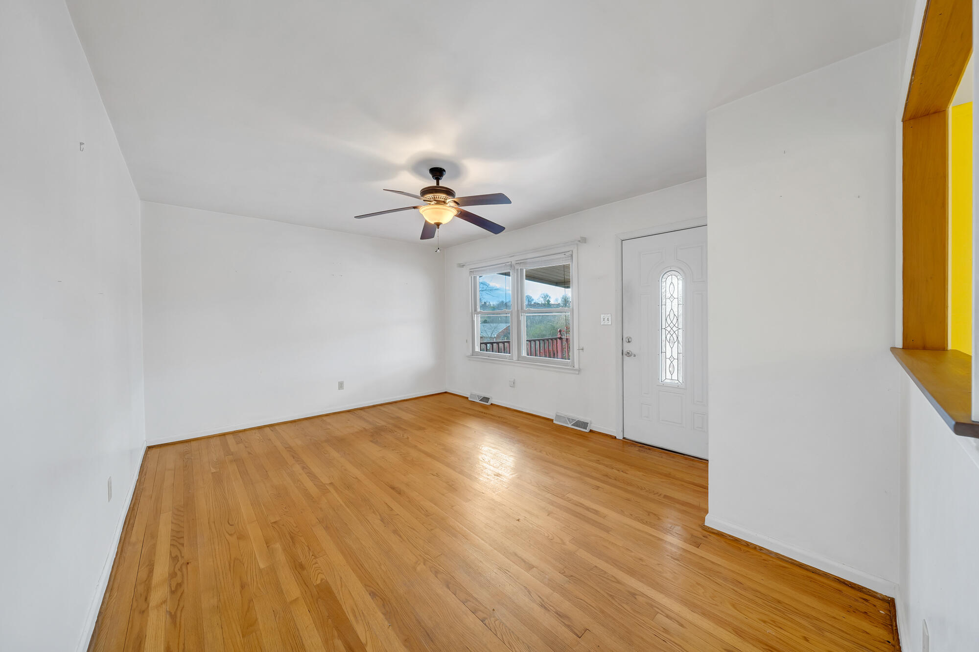 5601 Daytona Road Roanoke, VA 24019 - Photo 7 of 34 MIB05009