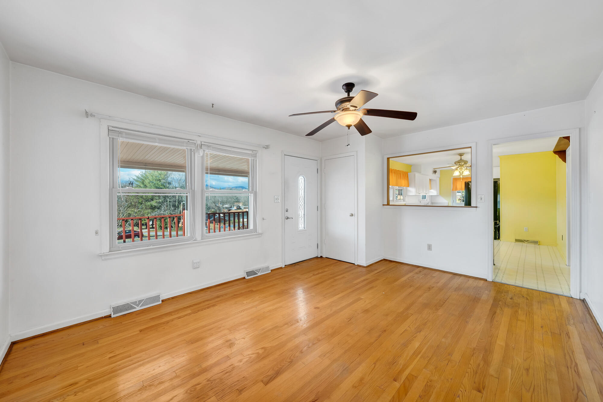 5601 Daytona Road Roanoke, VA 24019 - Photo 8 of 34 MIB05012