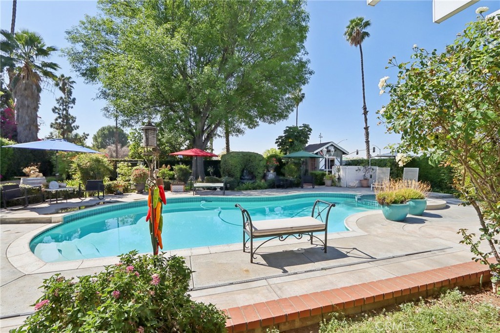 1250 Blazewood Street Riverside, CA 92507 - Photo 28 of 29 a view of a park with plants and large trees