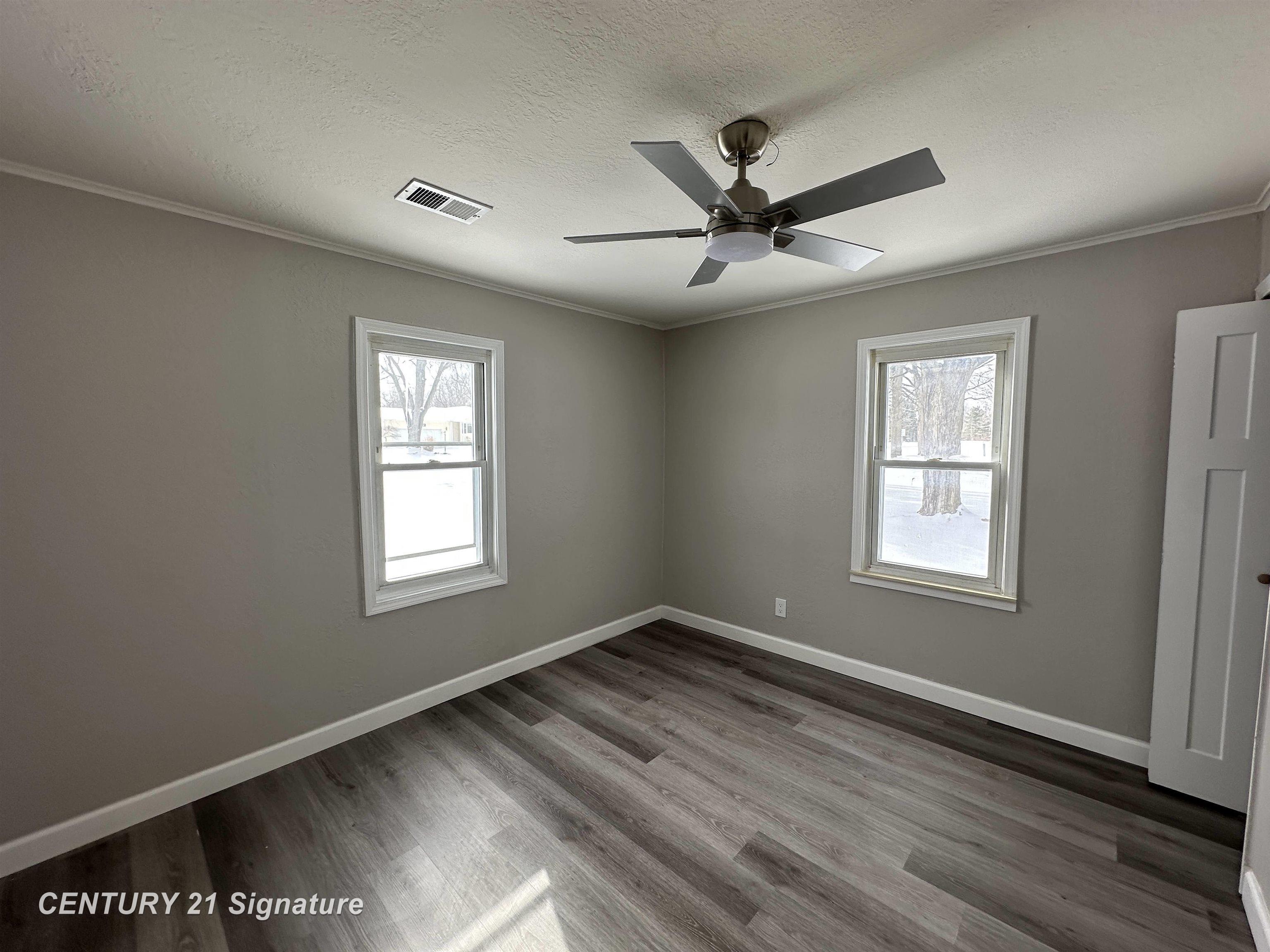 8040 Beecher Road Flushing, MI 48433 - Photo 15 of 22