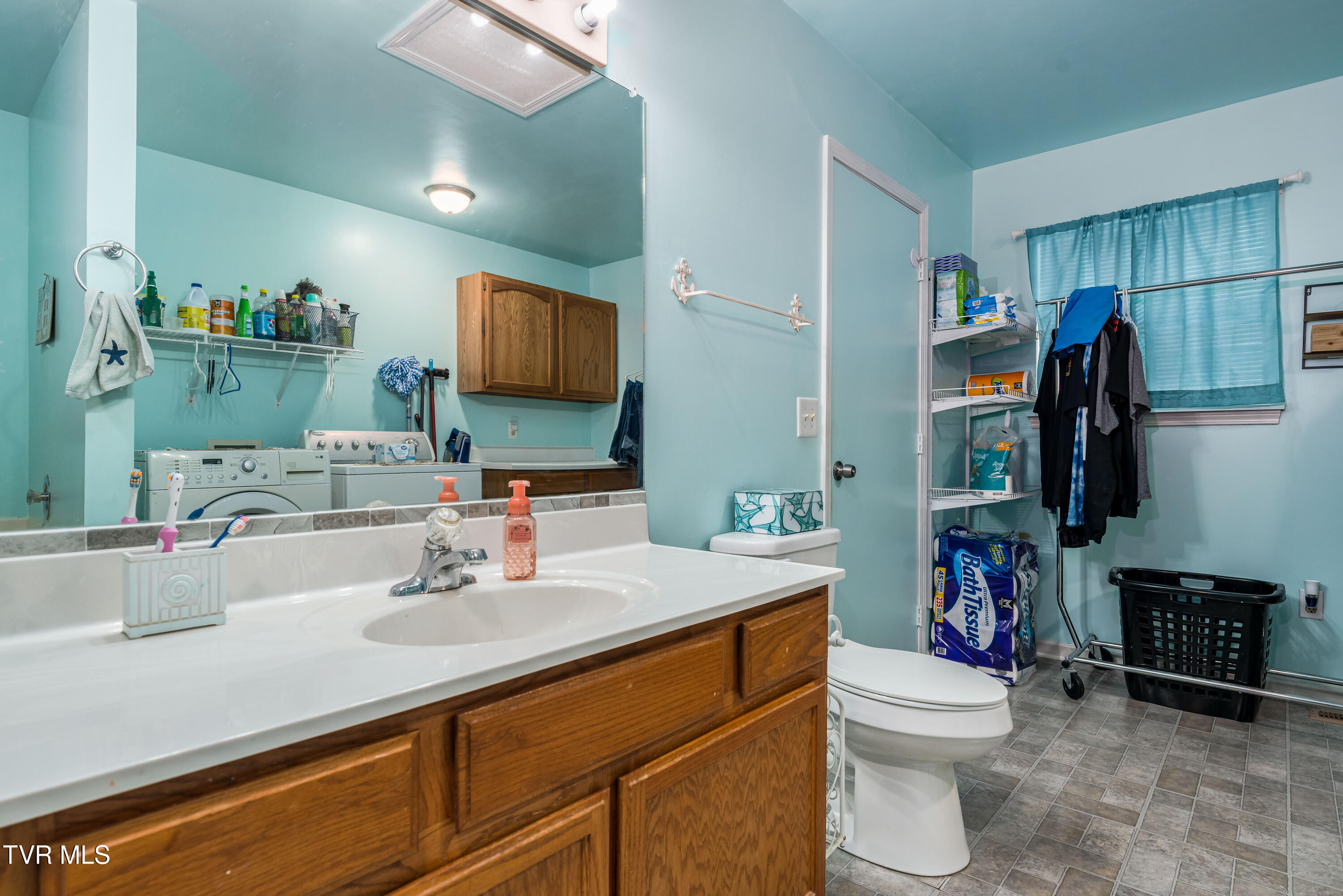 156 Bright Ridge Drive Johnson City, TN 37615 - Photo 18 of 57 173 Boone Avenue (48 of 57)