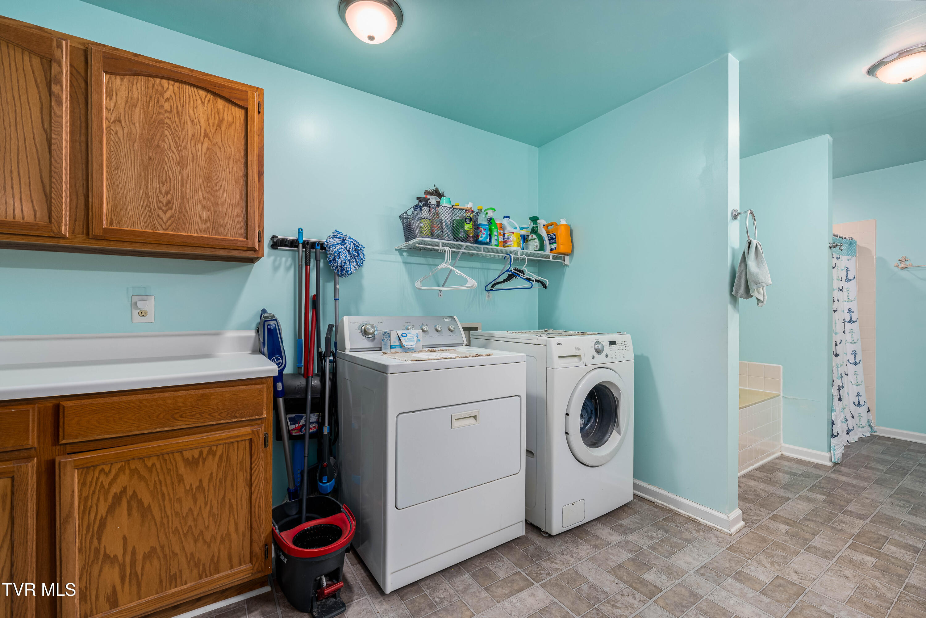 156 Bright Ridge Drive Johnson City, TN 37615 - Photo 19 of 57 173 Boone Avenue (49 of 57)