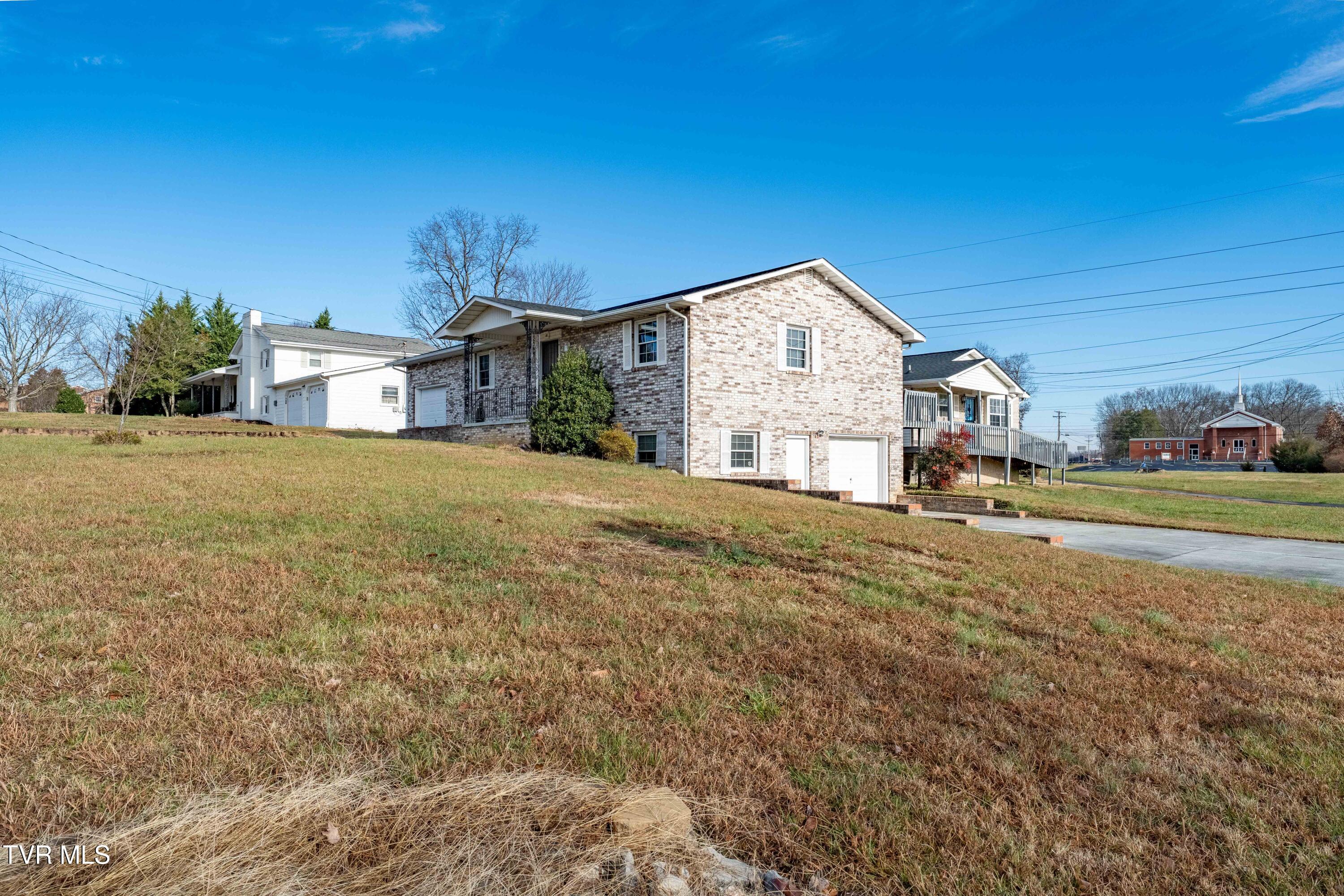 156 Bright Ridge Drive Johnson City, TN 37615 - Photo 49 of 57 173 Boone Avenue (1 of 57)