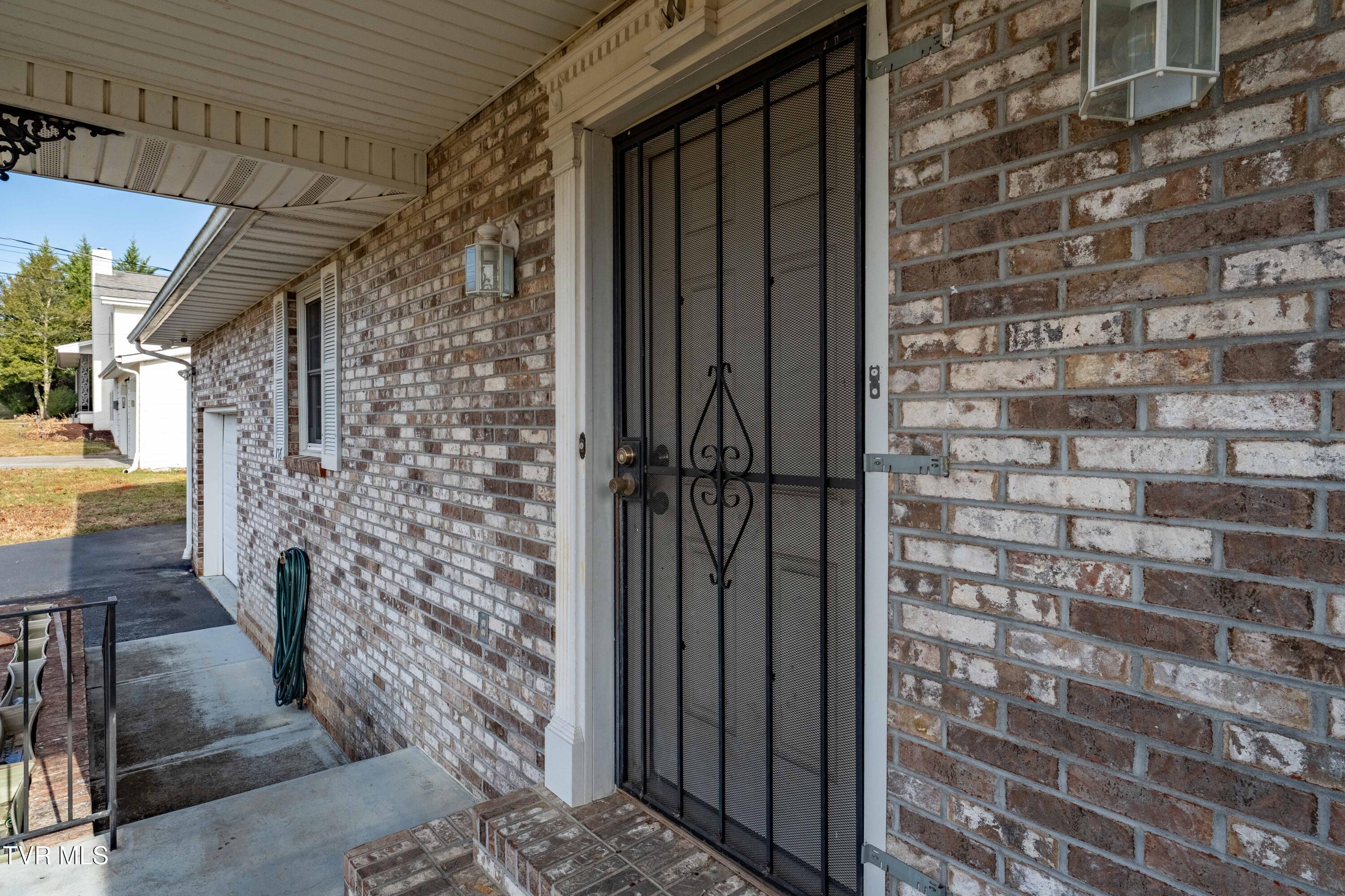 156 Bright Ridge Drive Johnson City, TN 37615 - Photo 52 of 57 173 Boone Avenue (10 of 57)