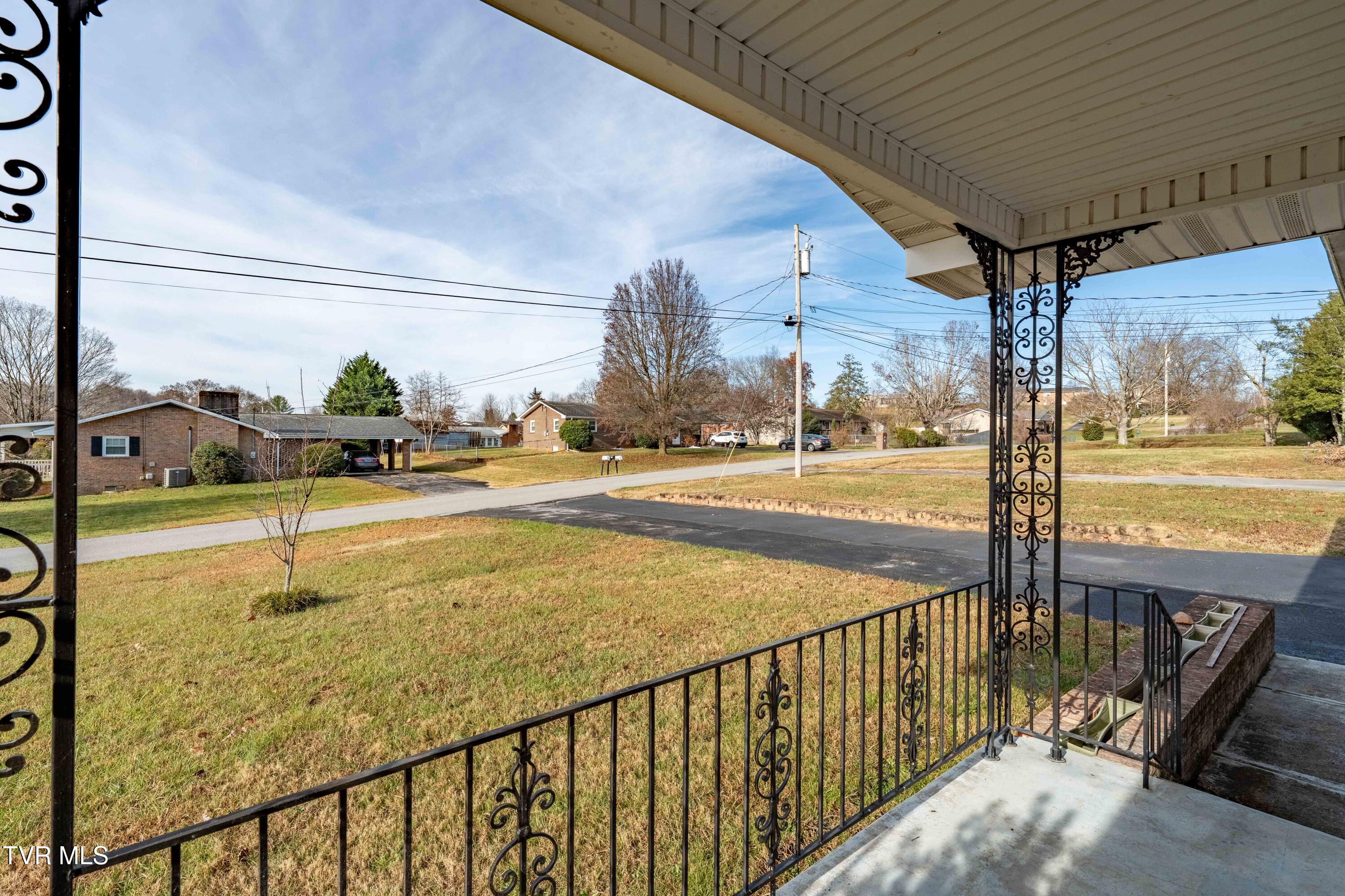 156 Bright Ridge Drive Johnson City, TN 37615 - Photo 54 of 57 173 Boone Avenue (11 of 57)