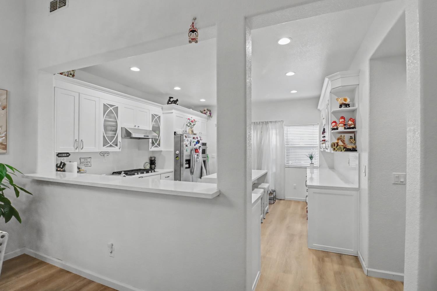 10056 Wexted Way Elk Grove, CA 95757 - Photo 14 of 39
