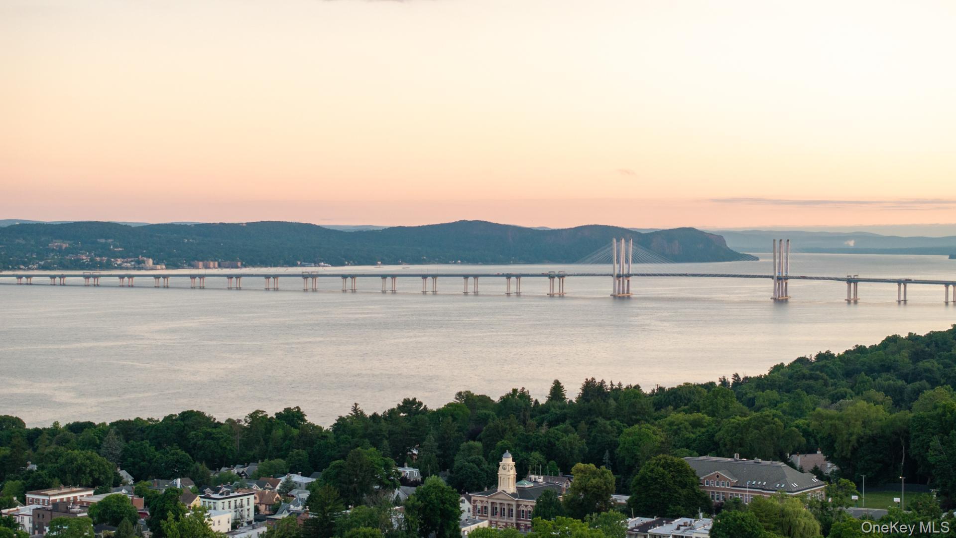 17 Marker Ridge, Unit 17 Irvington, NY 10533 - Photo 22 of 23