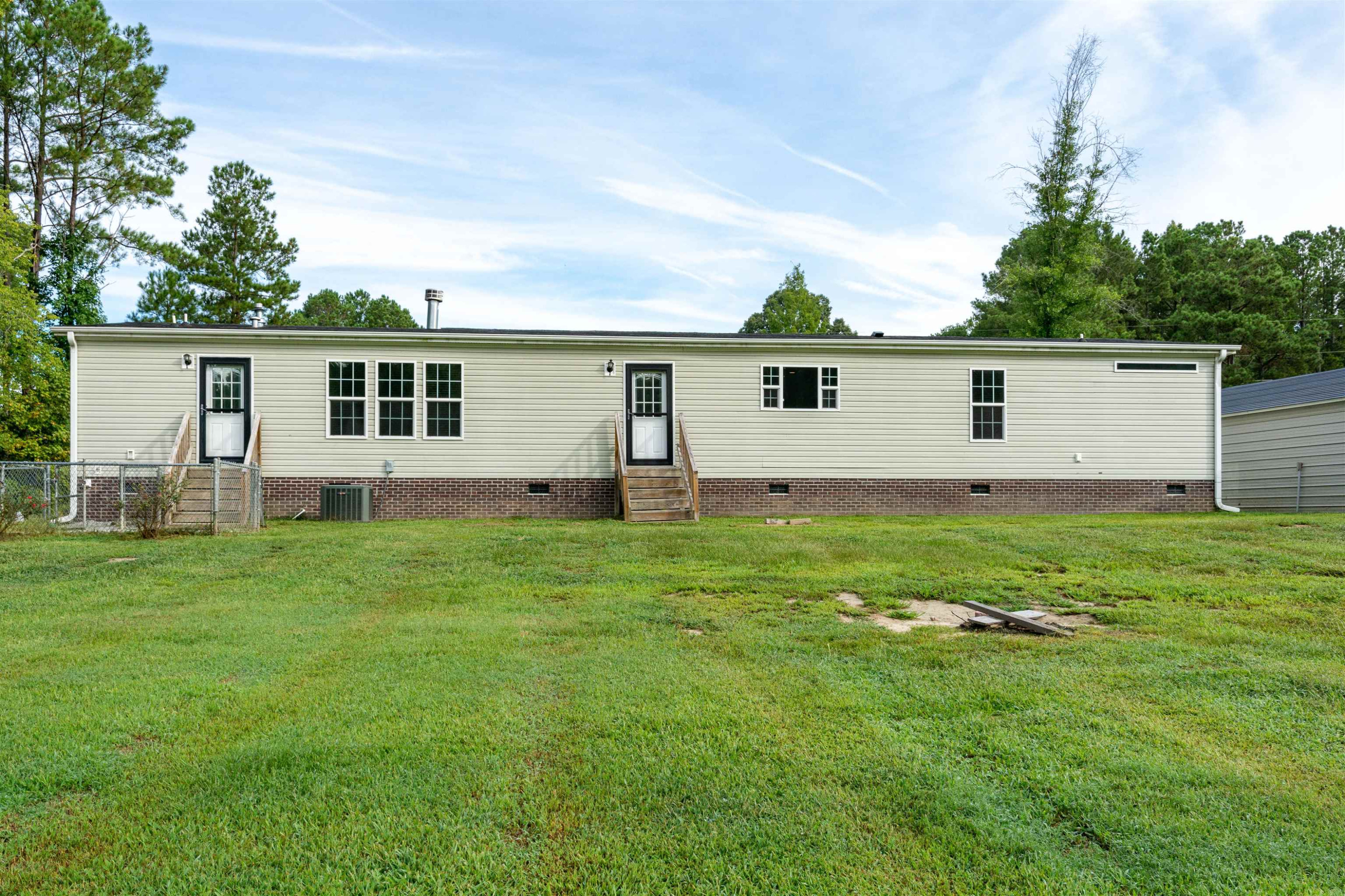 375 Godwin Road Benson, NC 27504 - Photo 4 of 63 Photo 4
