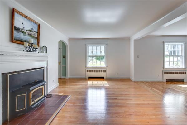 23 Spring Street Lexington, MA 02421 - Photo 7 of 29