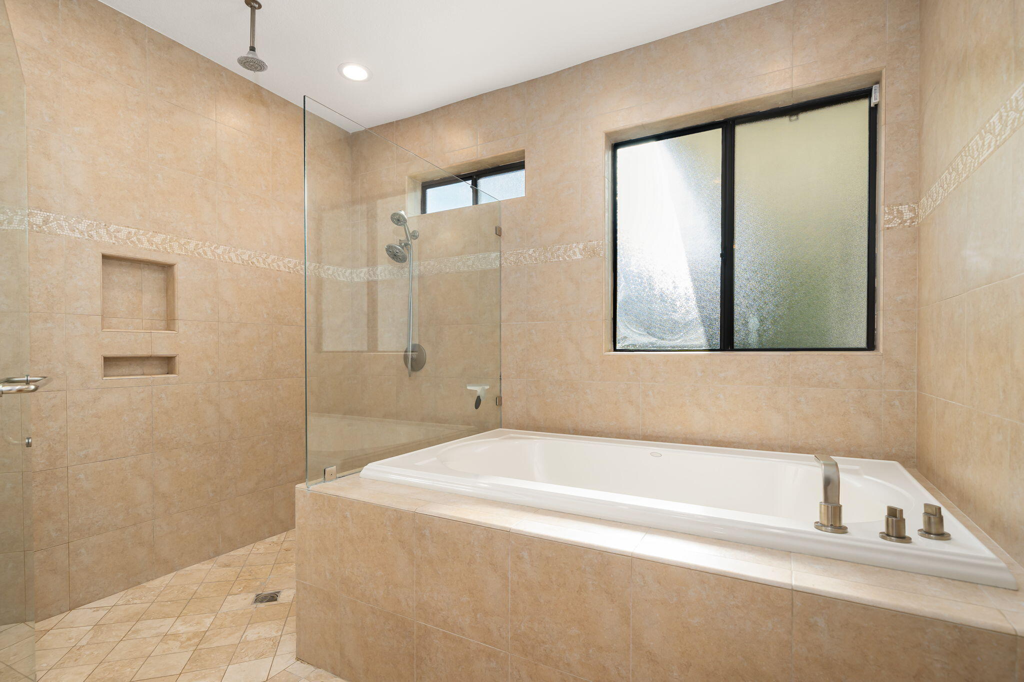 45855 Apache Road Indian Wells, CA 92210 - Photo 19 of 77 98-web-or-mls-TKApache_OPMG_0426_098