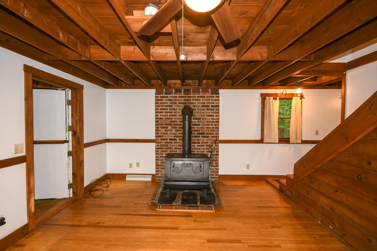 28 Pine Point Road Harrison, ME 04040 - Photo 21 of 41 5