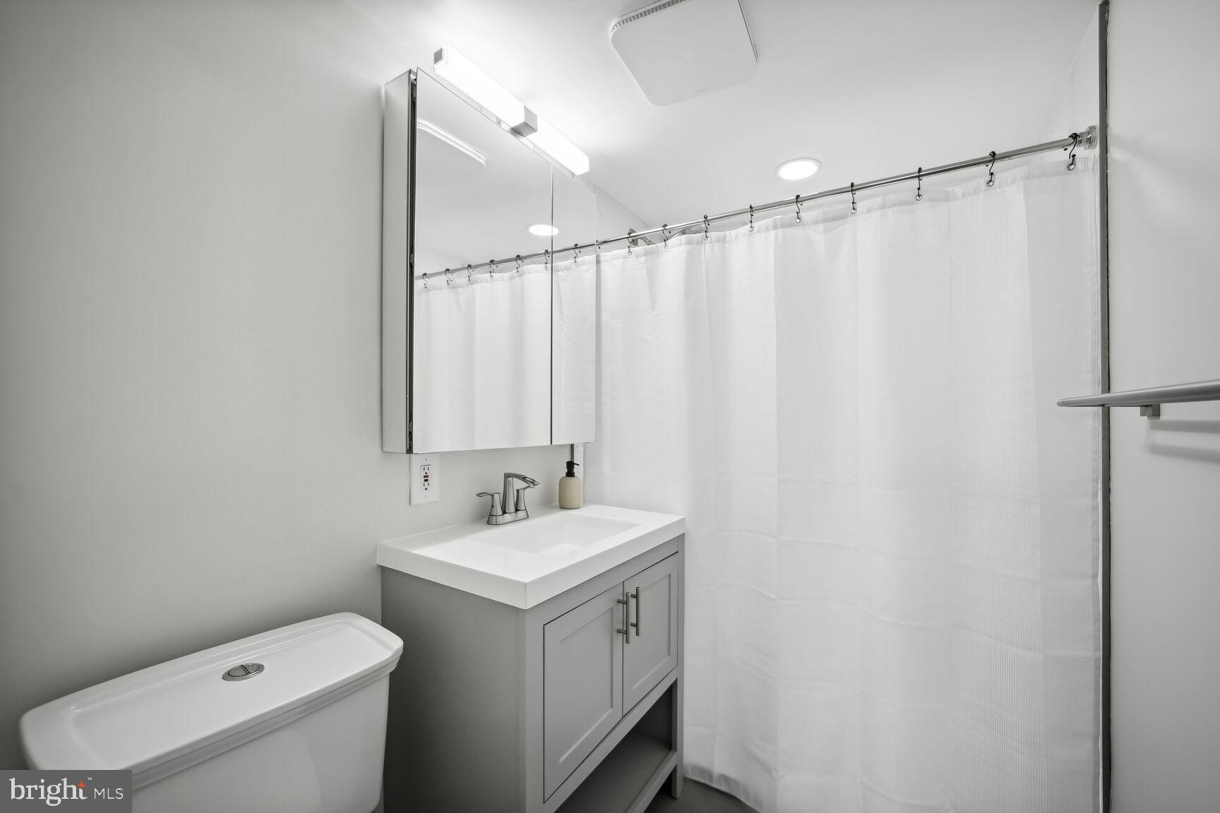 300 M Street Southwest, Unit N405 Washington, DC 20024 - Photo 14 of 32