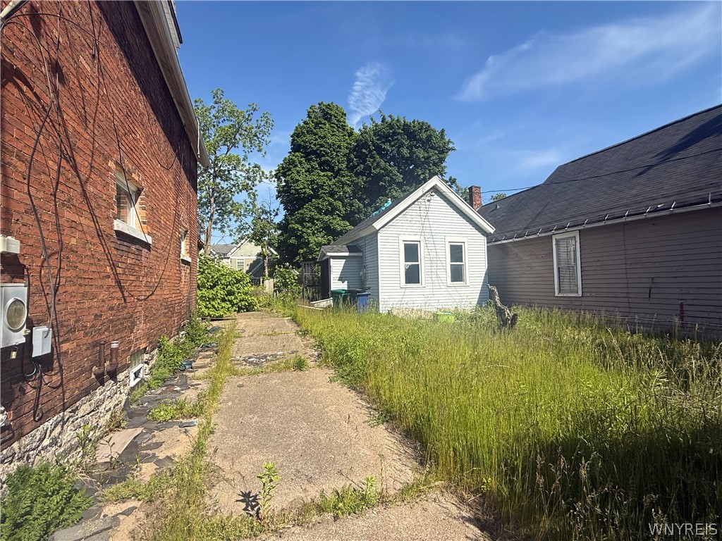 309 Maple Street Buffalo, NY 14204 - Photo 4 of 13