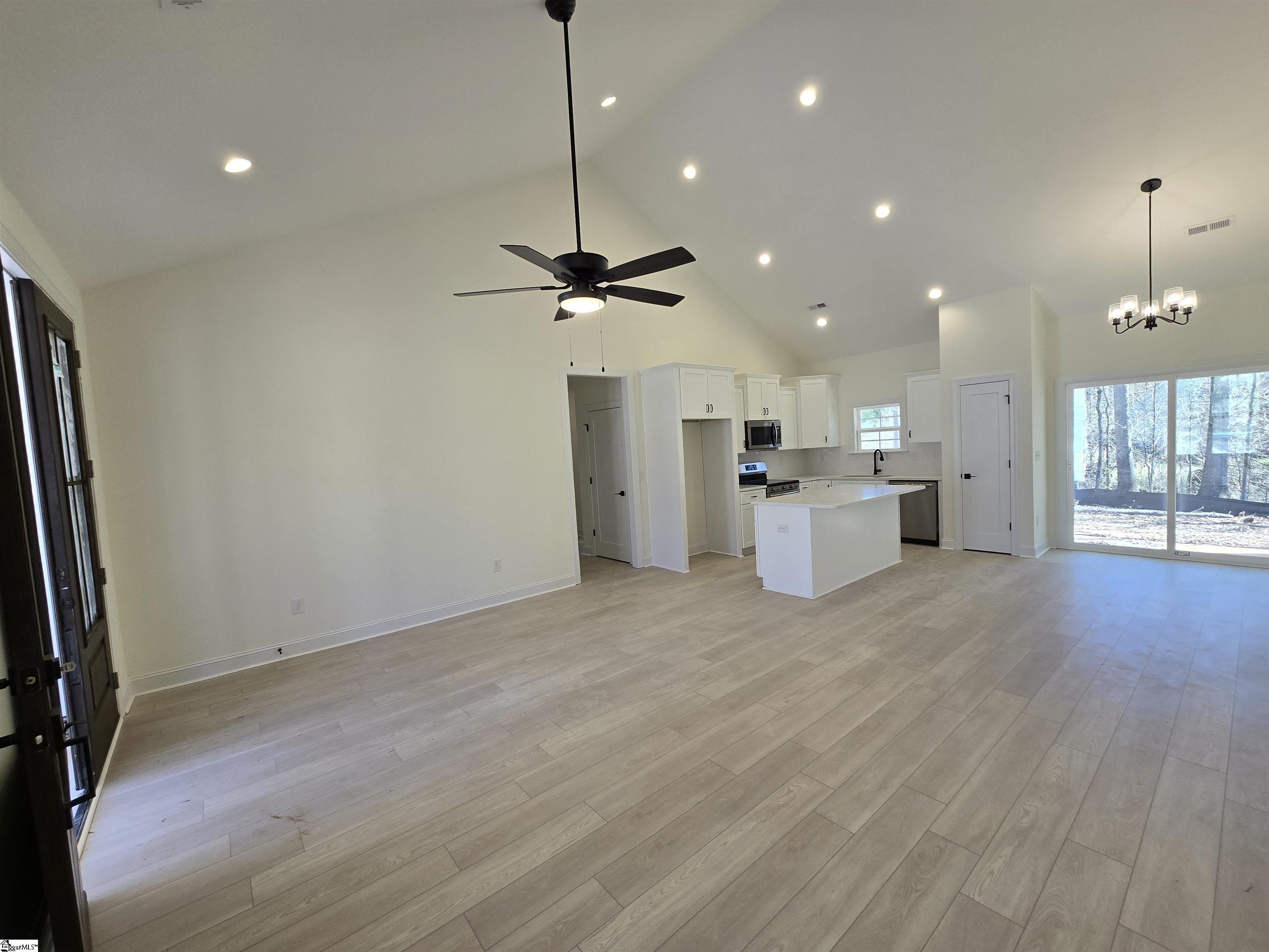 440 Hillandale Road Liberty, SC 29657 - Photo 11 of 26