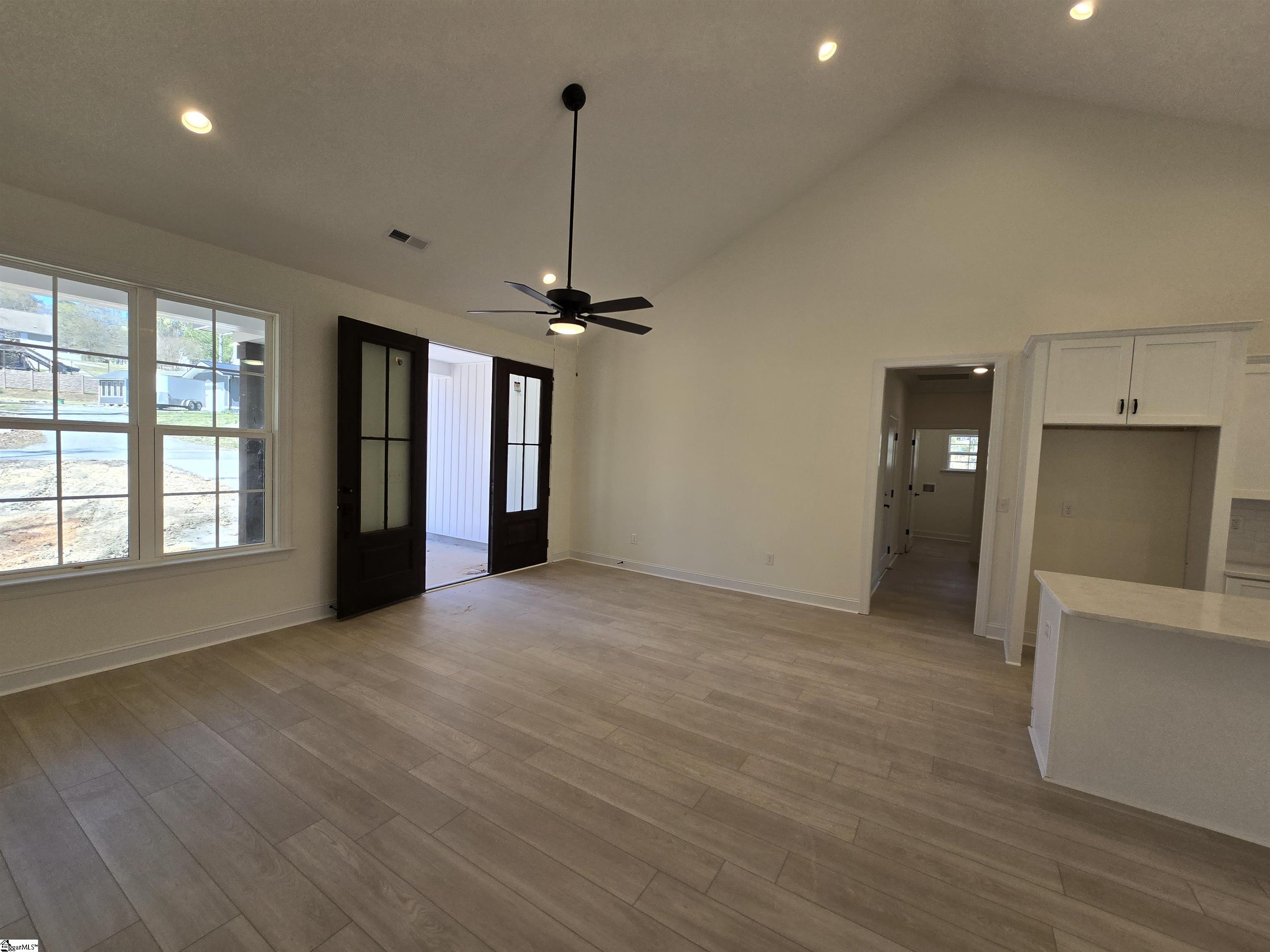 440 Hillandale Road Liberty, SC 29657 - Photo 7 of 26