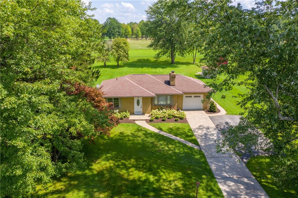1566 North Keel Ridge Road Hermitage, PA 16148 - Photo 3 of 24 Gallery Image 3