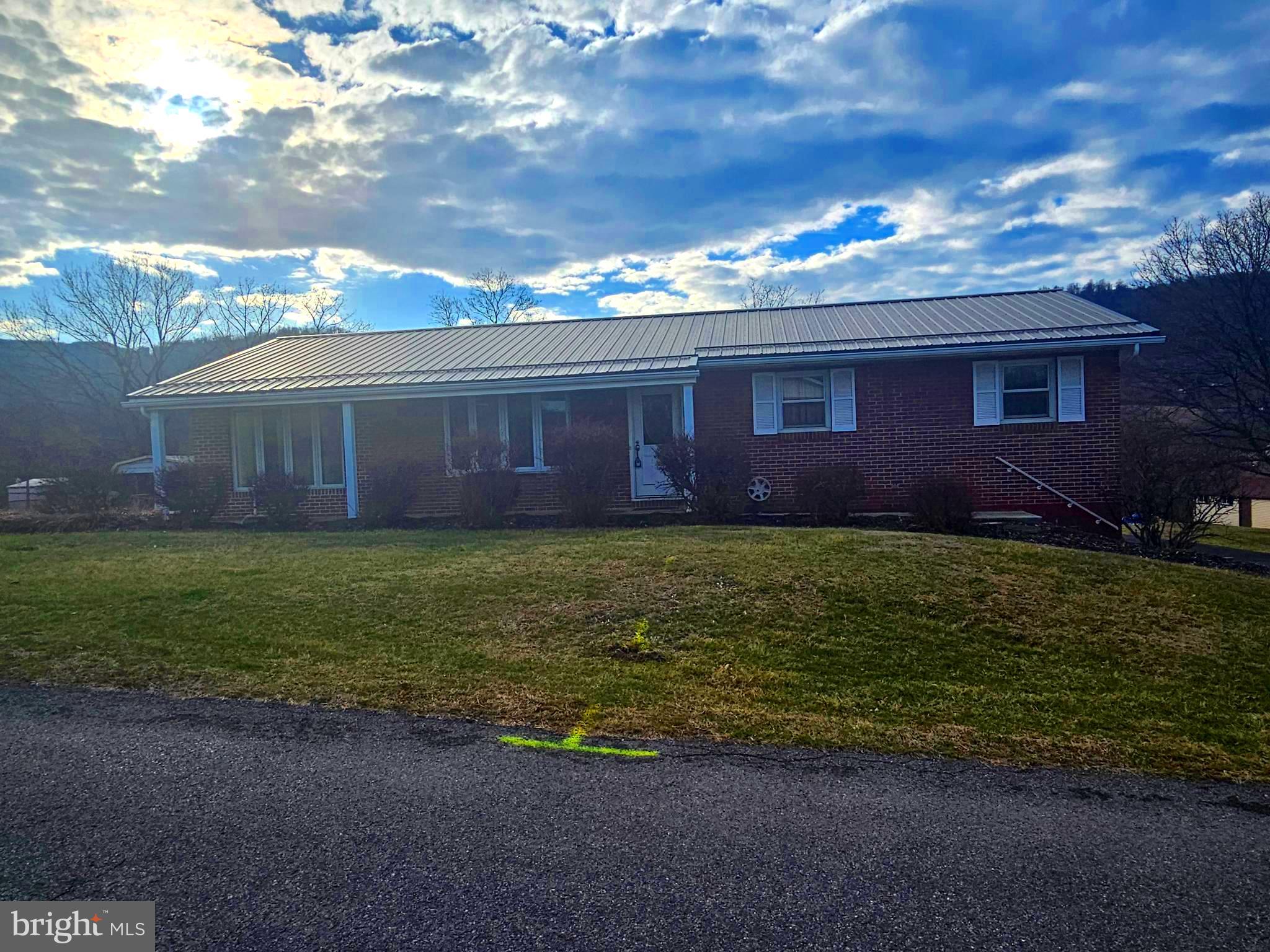 82 Foxall Street Wiley Ford, WV 26767 - Photo 2 of 39