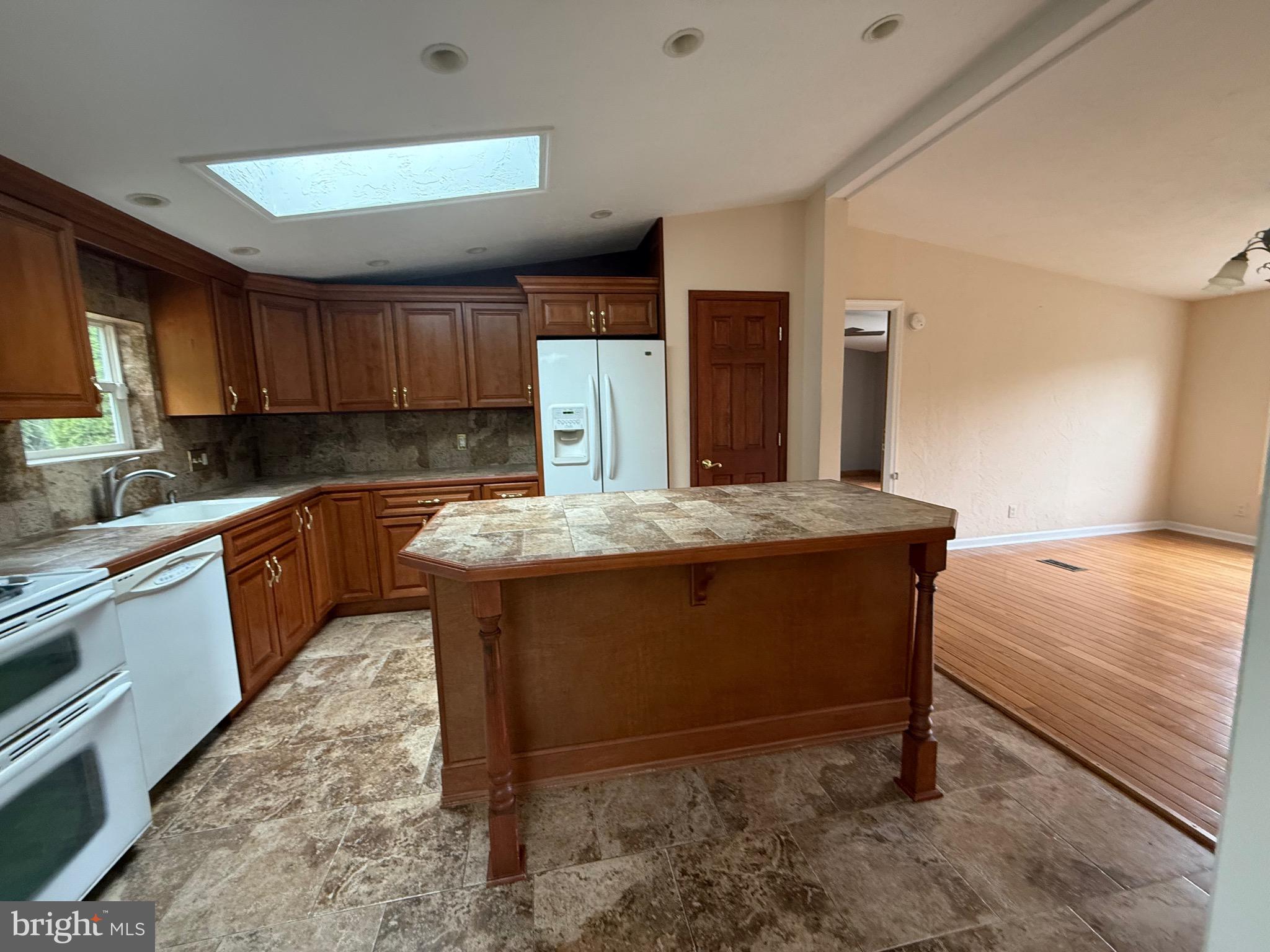 4888 Vera Cruz Road Emmaus, PA 18049 - Photo 13 of 29