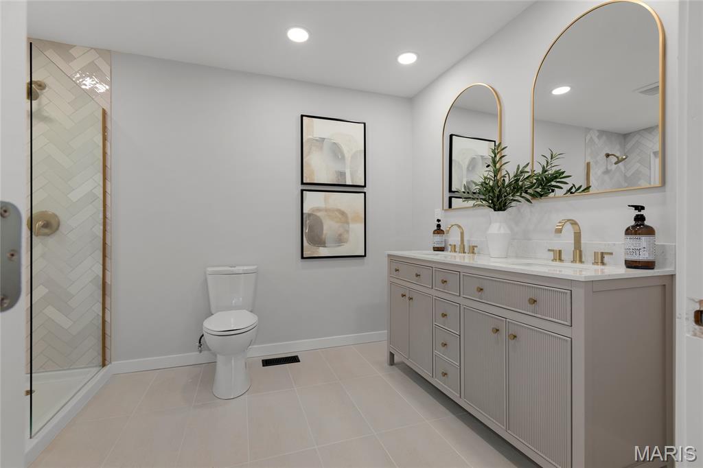 406 Brooktree Drive Ballwin, MO 63011 - Photo 13 of 31