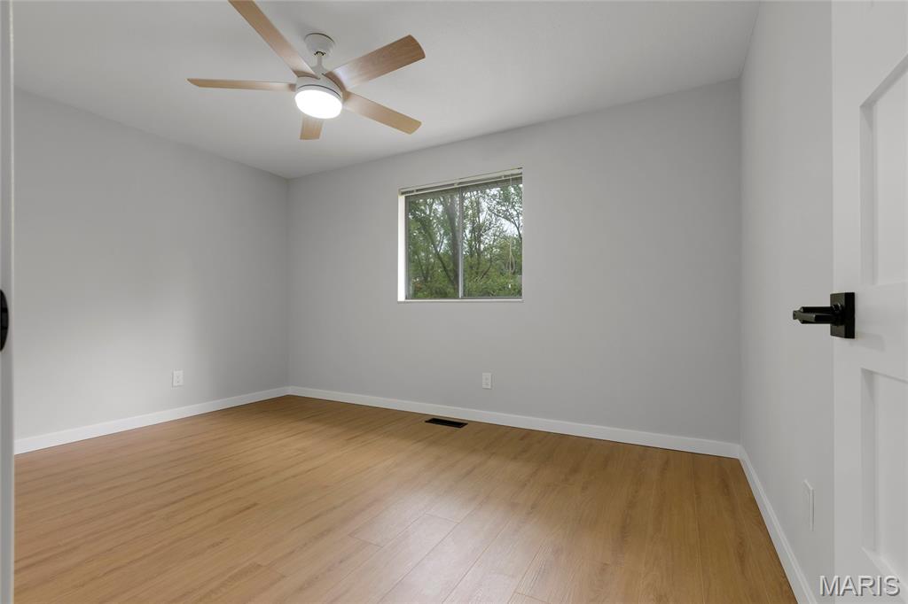 406 Brooktree Drive Ballwin, MO 63011 - Photo 16 of 31