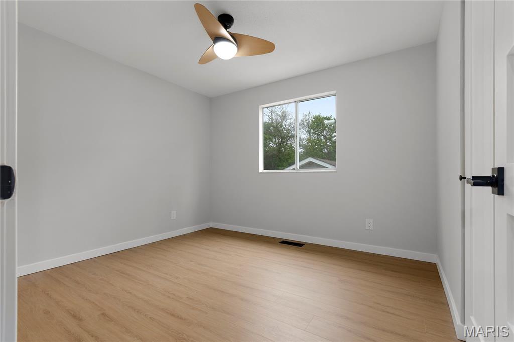 406 Brooktree Drive Ballwin, MO 63011 - Photo 18 of 31