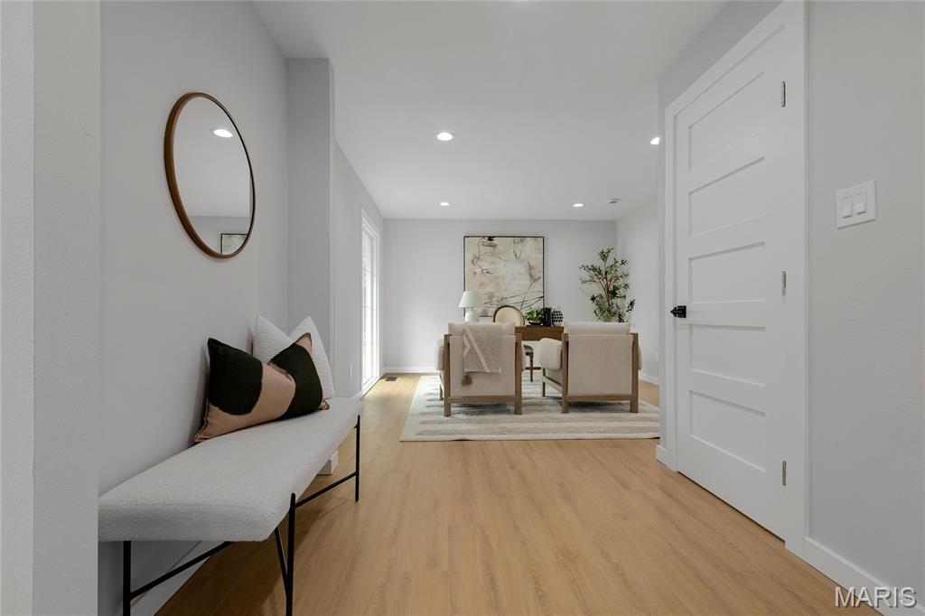 406 Brooktree Drive Ballwin, MO 63011 - Photo 10 of 31