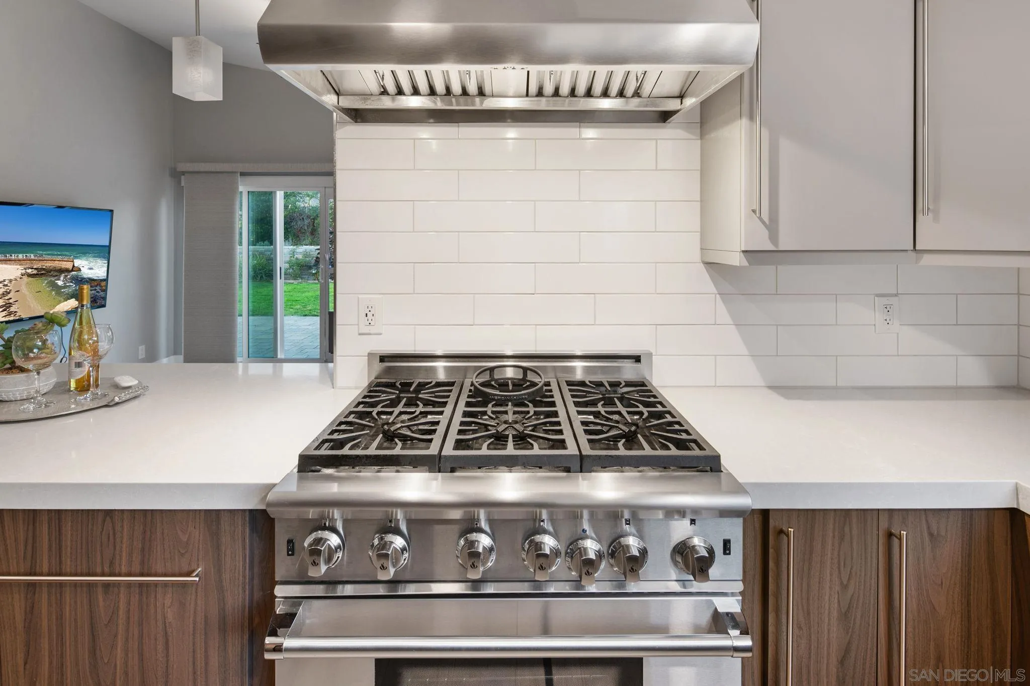 3356 Corte Tiburon Carlsbad, CA 92009 - Photo 18 of 52