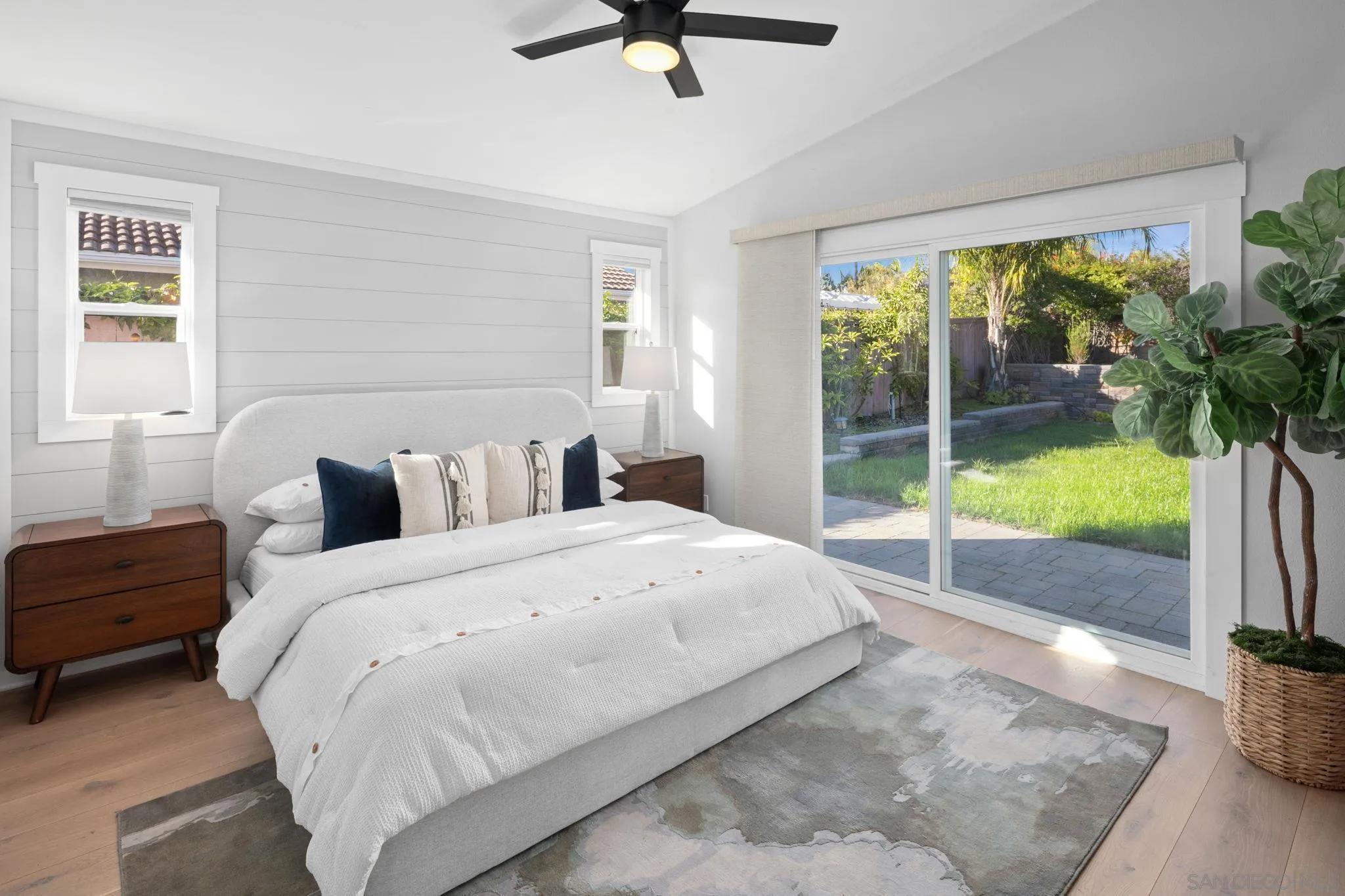 3356 Corte Tiburon Carlsbad, CA 92009 - Photo 31 of 52