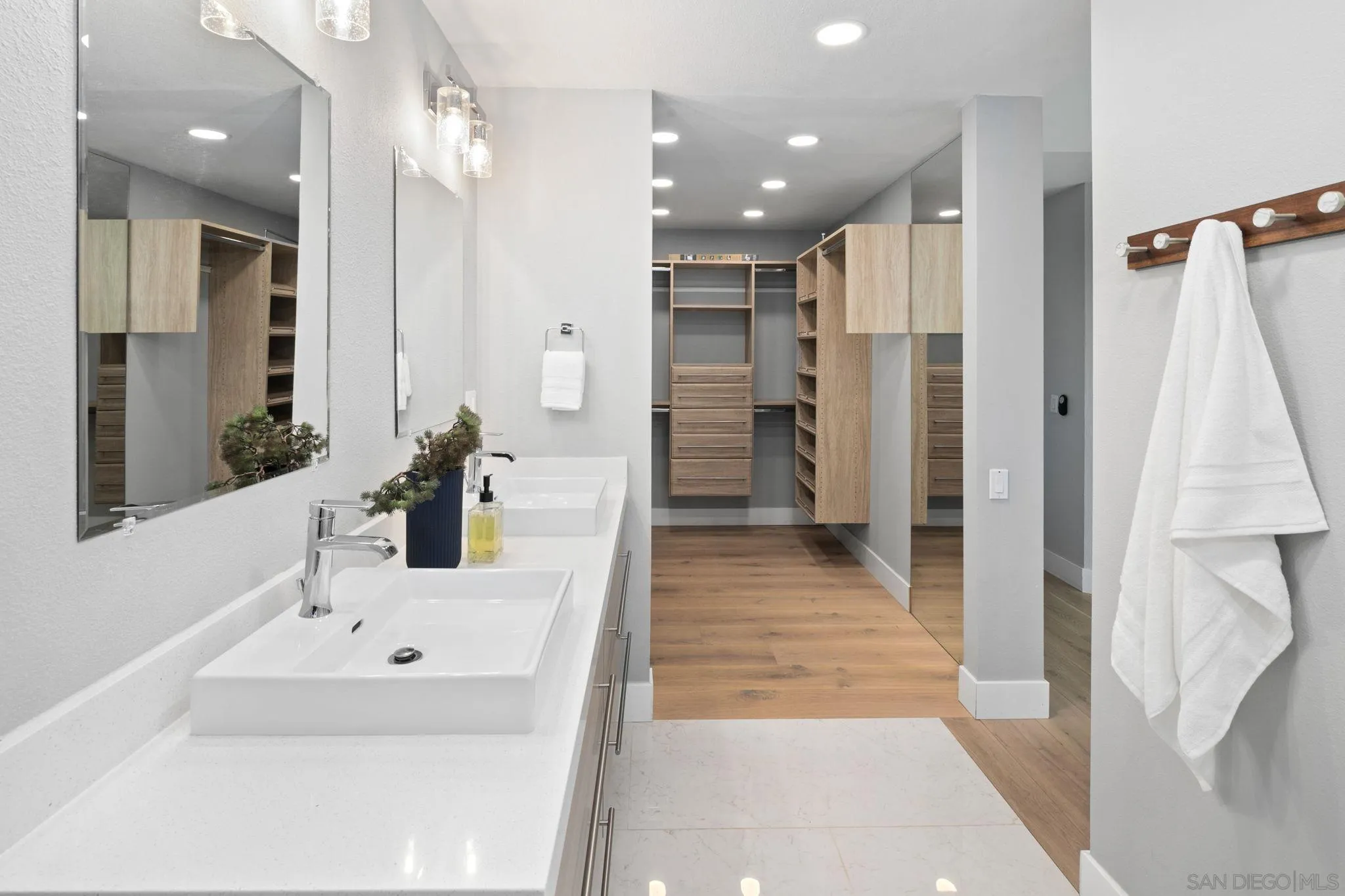 3356 Corte Tiburon Carlsbad, CA 92009 - Photo 34 of 52