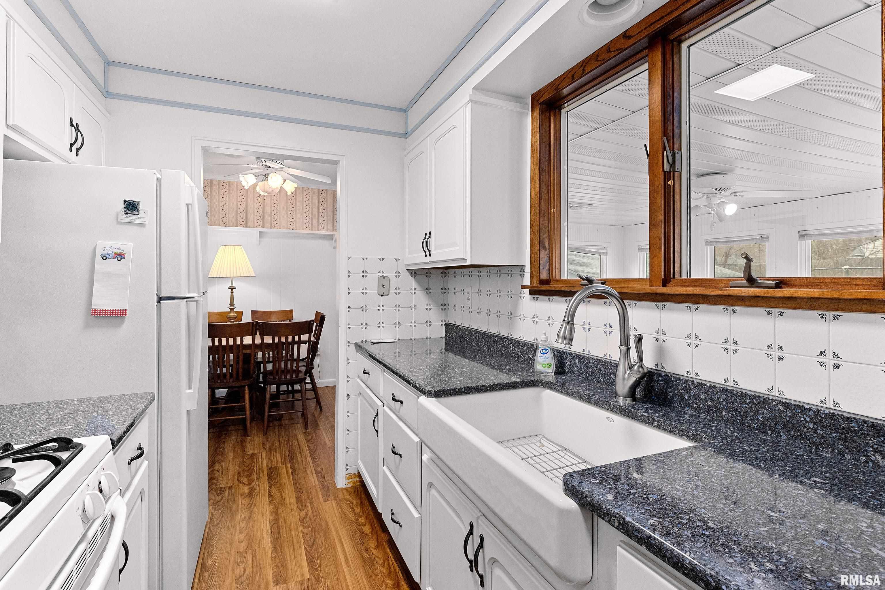 107 Berry Road Marquette Heights, IL 61554 - Photo 12 of 31 Gallery Image 12