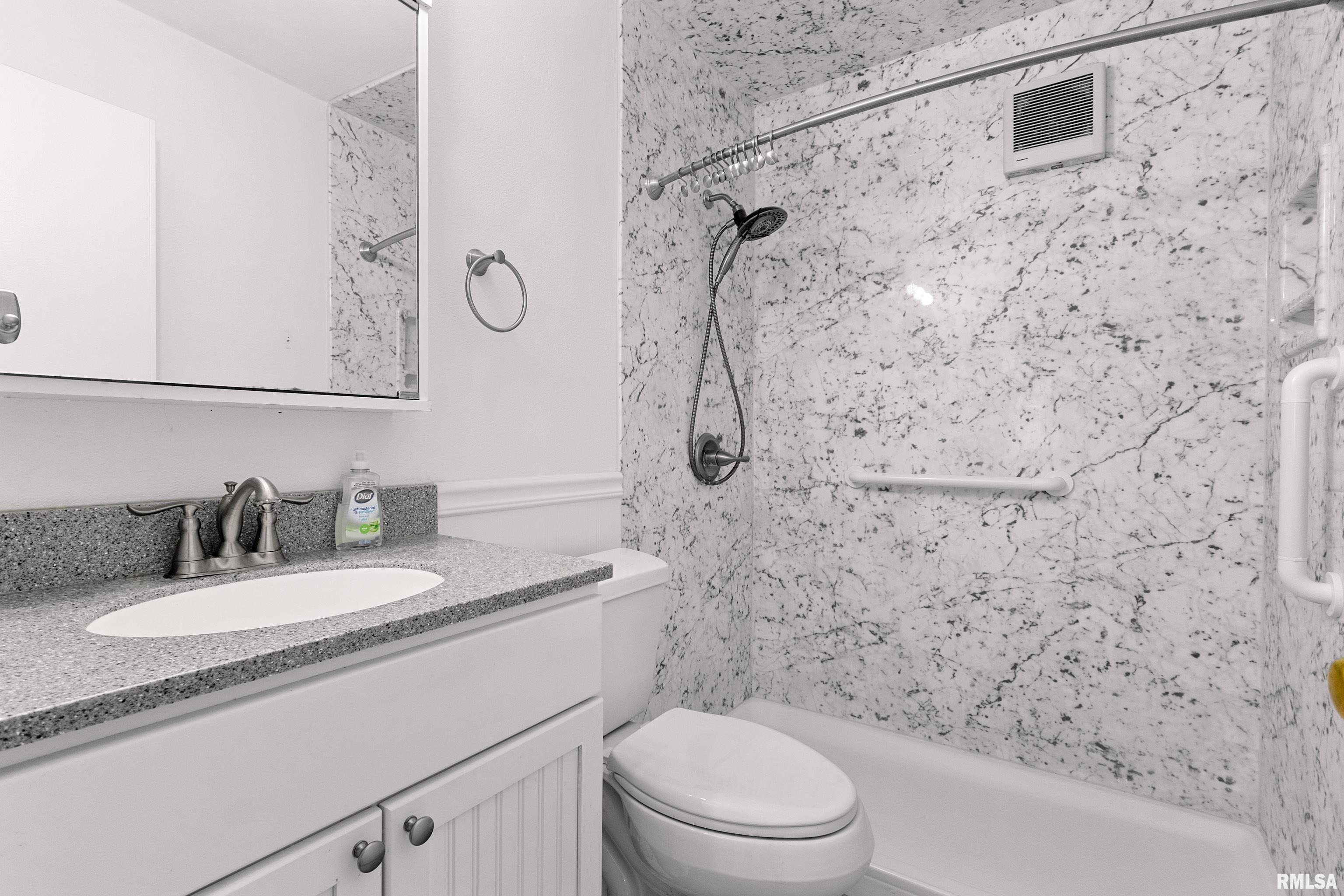 107 Berry Road Marquette Heights, IL 61554 - Photo 15 of 31 Gallery Image 15