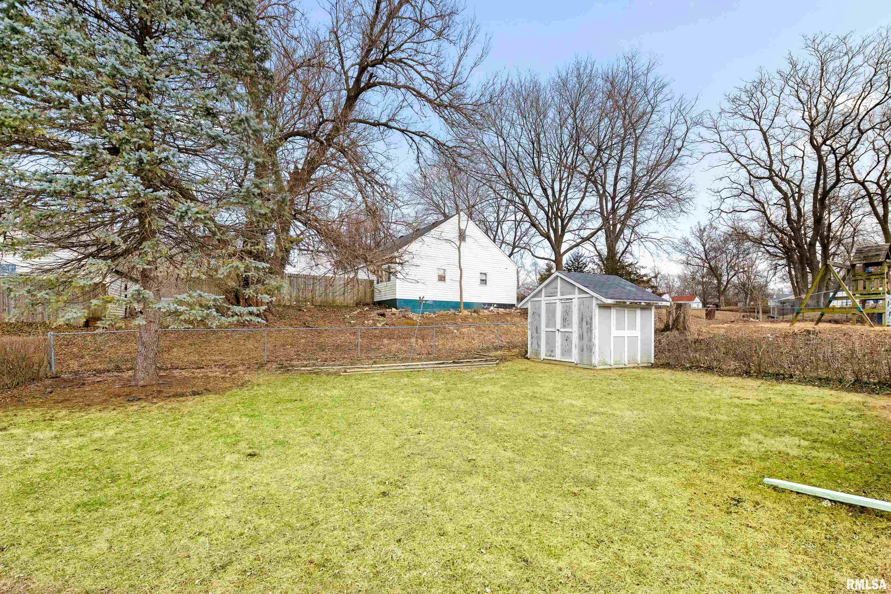 107 Berry Road Marquette Heights, IL 61554 - Photo 31 of 31 Gallery Image 31