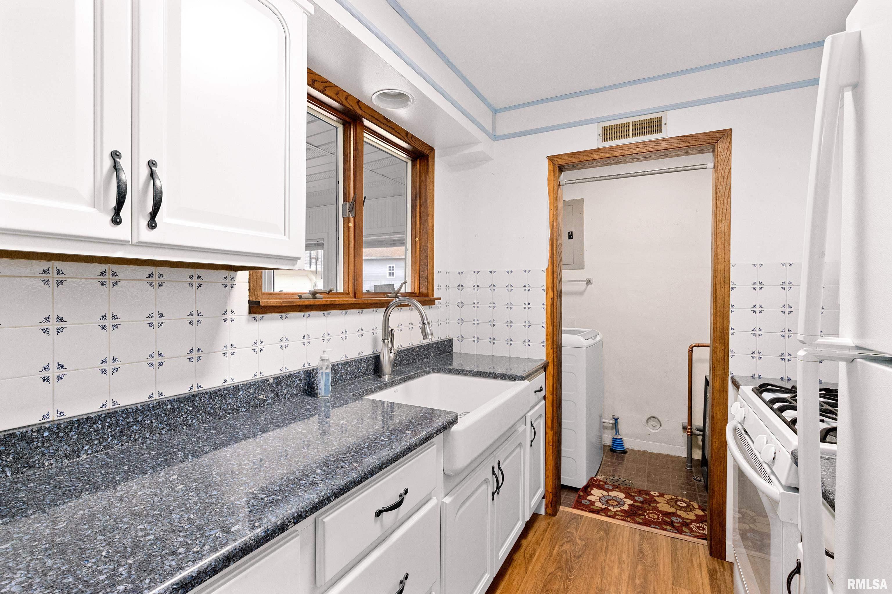 107 Berry Road Marquette Heights, IL 61554 - Photo 10 of 31 Gallery Image 10