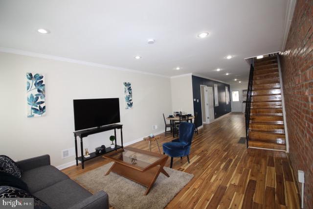 2103 Tasker Street Philadelphia, PA 19145 - Photo 3 of 17