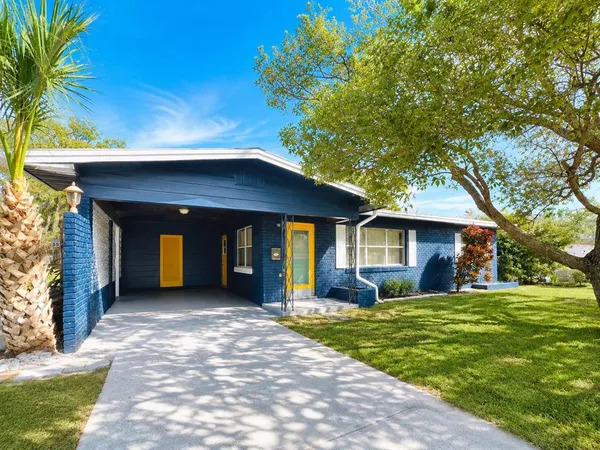 $319,900 | 501 Ave G Southeast, Winter Haven, FL 33880