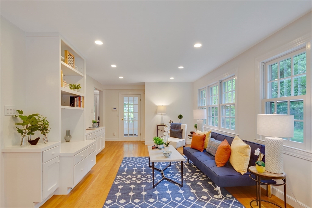 24 Beaver Pond Road Lincoln, MA 01773 - Photo 13 of 35 a living room with furniture and a couch