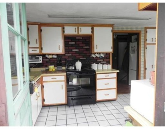 9 Curlew Way Wareham, MA 02571 - Photo 15 of 18