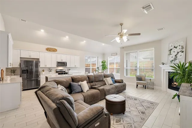 $562,900 | 704 Fencerow Trail, Weston, TX 75009