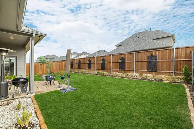 $562,900 | 704 Fencerow Trail, Weston, TX 75009