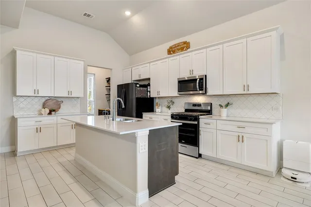 $562,900 | 704 Fencerow Trail, Weston, TX 75009