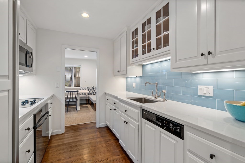 16 Wiswall Circle, Unit 16 Wellesley, MA 02482 - Photo 6 of 18