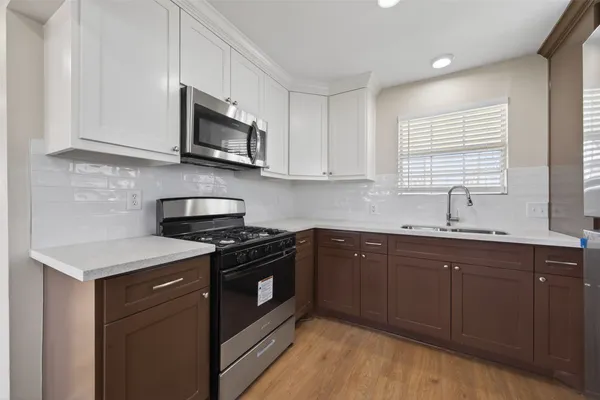 $1,450 | 7927 Brays Street, Unit A, Houston, TX 77012