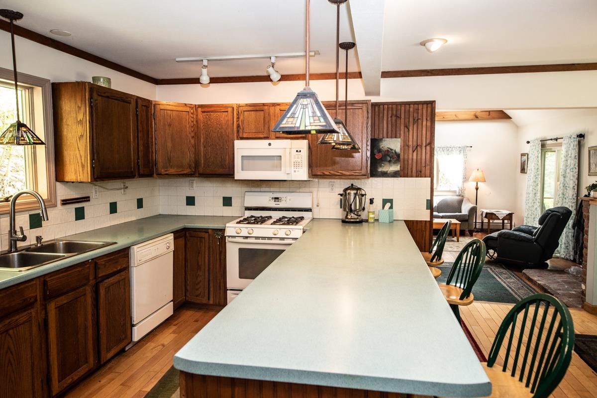 1187 Kingdom Road Plymouth, VT 05149 - Photo 8 of 26 Gallery Image 8