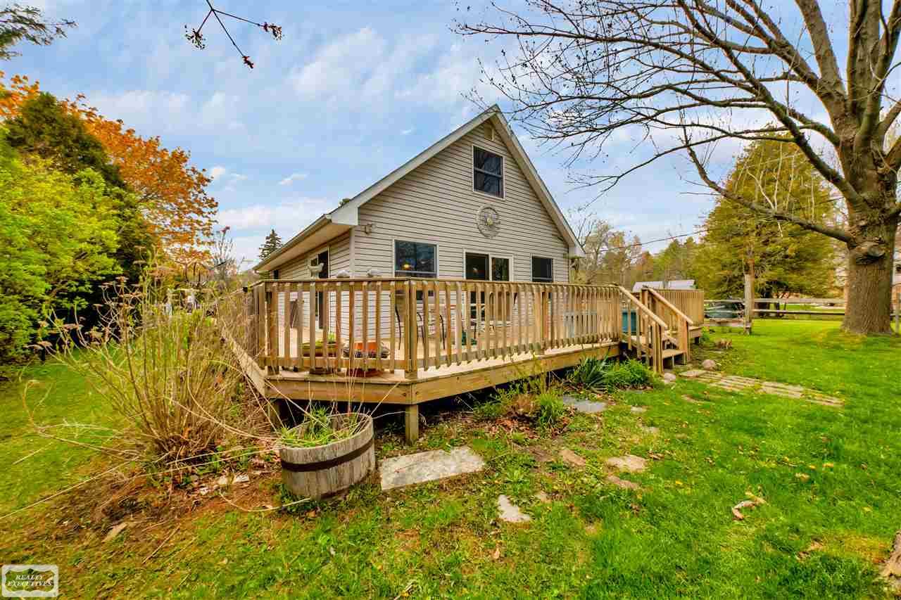 4549 Lakeshore Road Lexington, MI 48450 - Photo 23 of 46