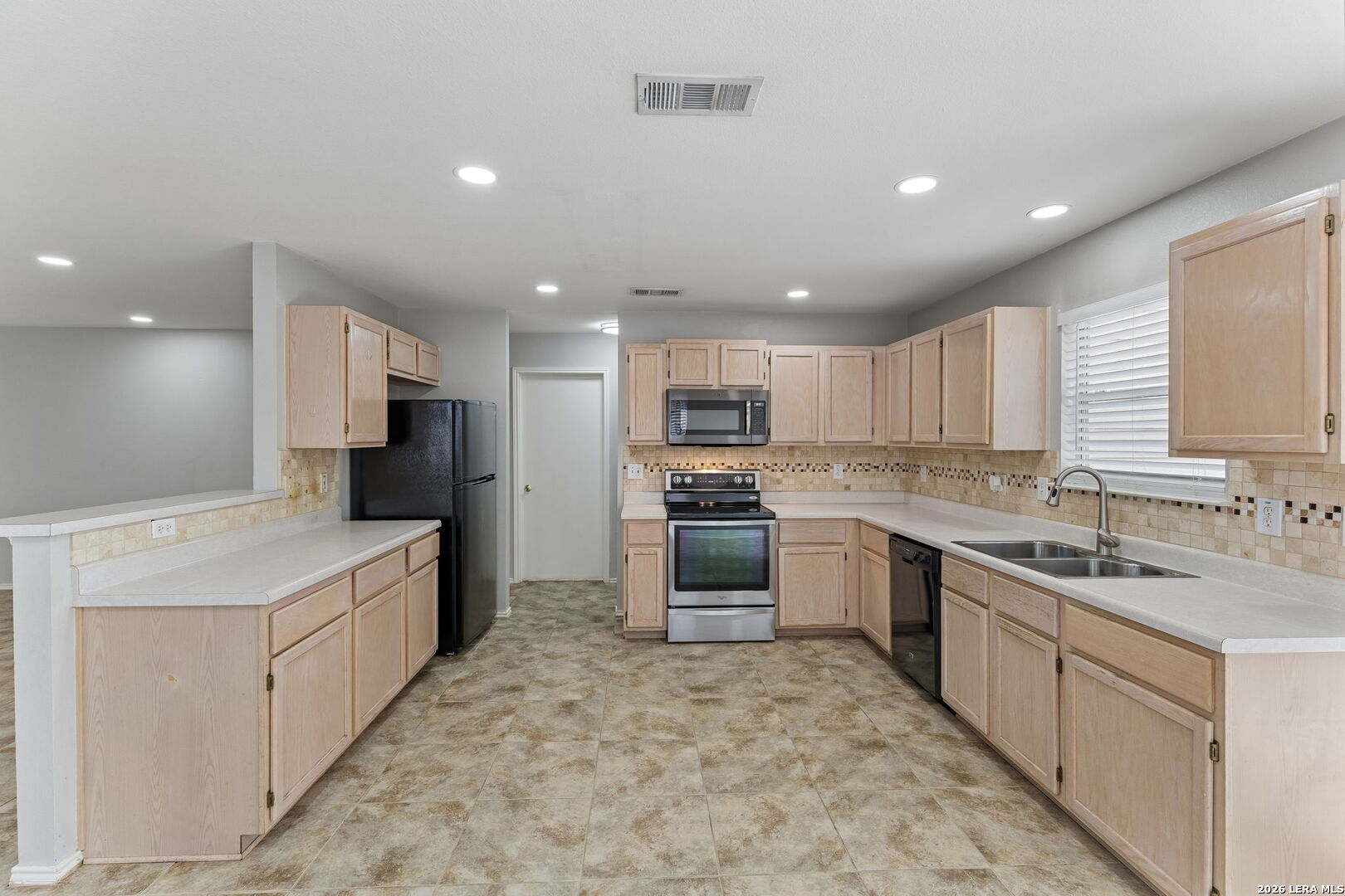 8927 Interlachen Selma, TX 78154 - Photo 28 of 48