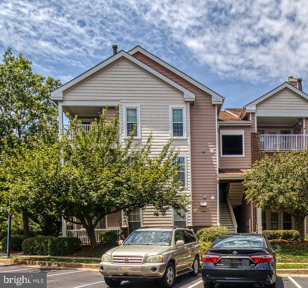 21024 Timber Ridge Terrace, Unit 303 Ashburn, VA 20147 - Photo 2 of 42 Community Parking