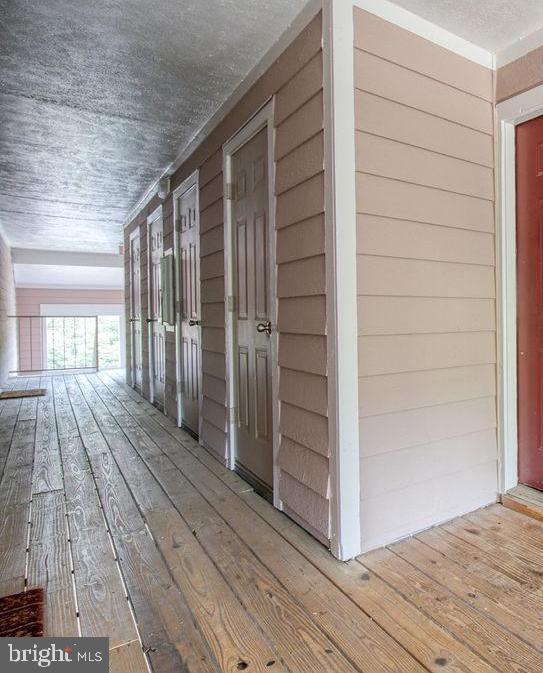 21024 Timber Ridge Terrace, Unit 303 Ashburn, VA 20147 - Photo 4 of 42 Secured Private Storage In Breezeway