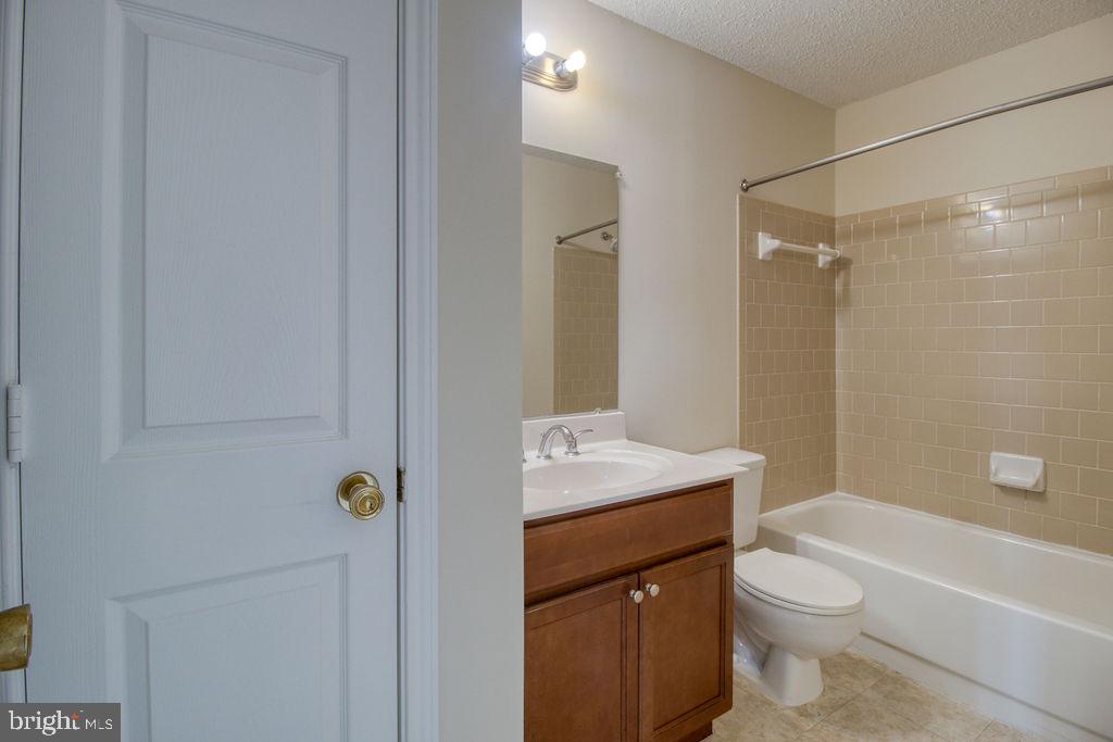 21024 Timber Ridge Terrace, Unit 303 Ashburn, VA 20147 - Photo 31 of 42 Attached Master Bathroom