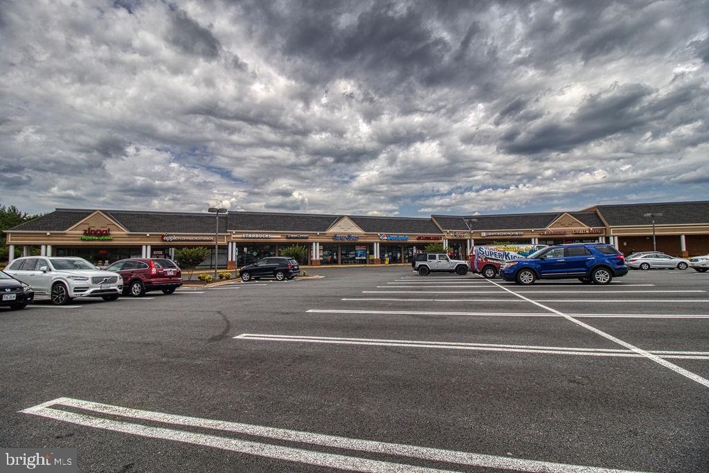 21024 Timber Ridge Terrace, Unit 303 Ashburn, VA 20147 - Photo 38 of 42 Shopping and Parking